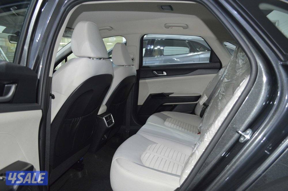 Kia K5 2024 – LX (2.5L 4-Cylinder) – Excellent Condition11