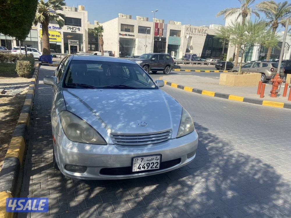 للبيع لكزز Es350 موديل 2004 بحاله ممتازه4