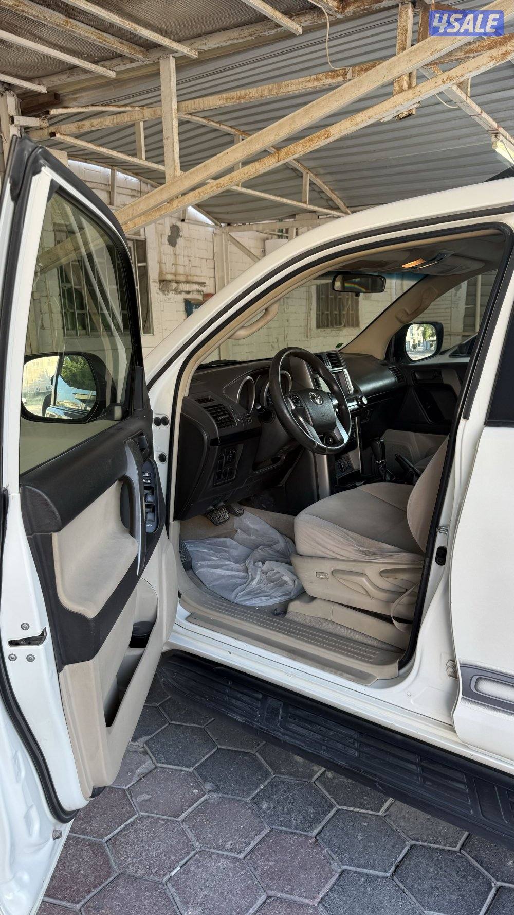 للبيع برادو كامل المواصفات ماعدى الجلد2