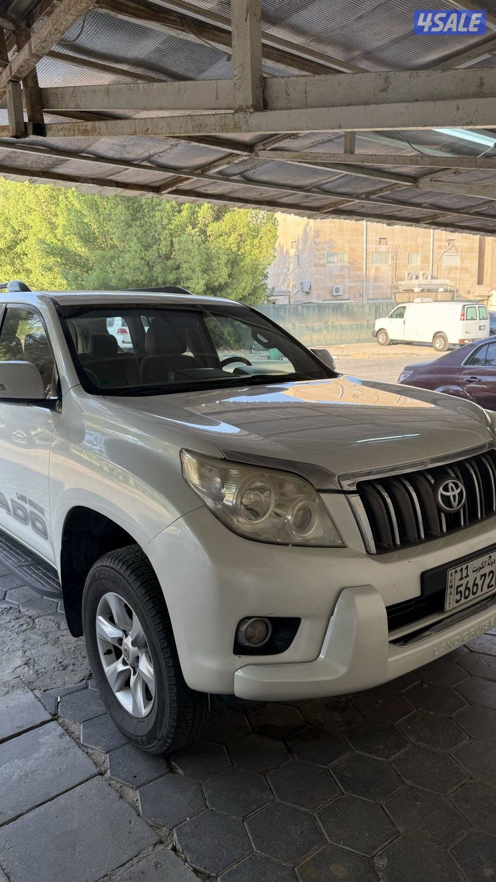 للبيع برادو كامل المواصفات ماعدى الجلد7