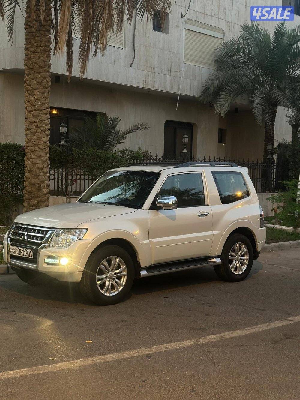 باجيرو باب واحد موديل 2017 ماشي ١٢٠ الف كامل المواصفات شرط الفحص0