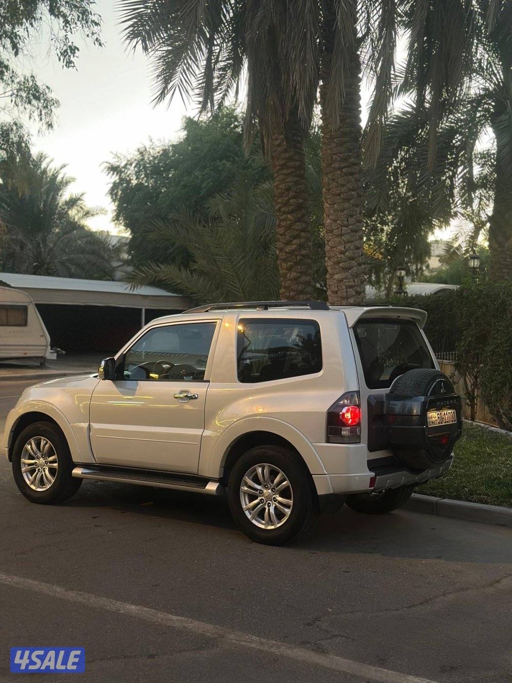 باجيرو باب واحد موديل 2017 ماشي ١٢٠ الف كامل المواصفات شرط الفحص1