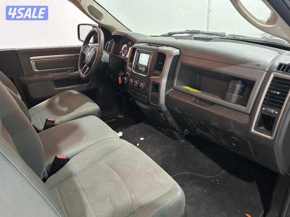 RAM 1500 Express Regular Cab 4X29