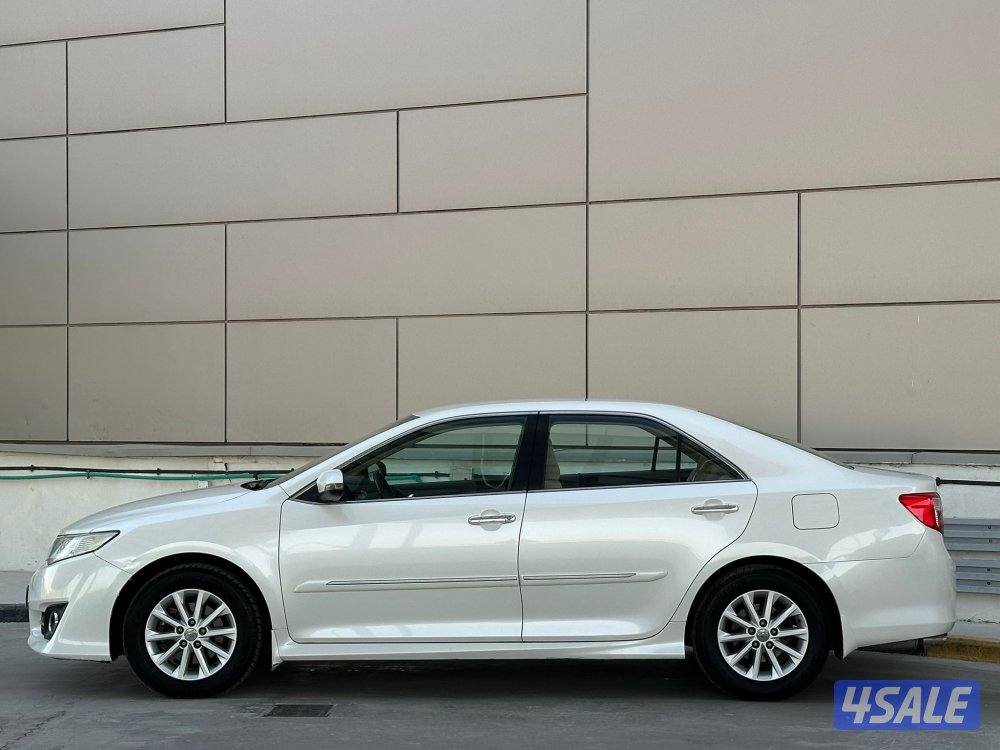 كامري GLX / ٢٠١٢1