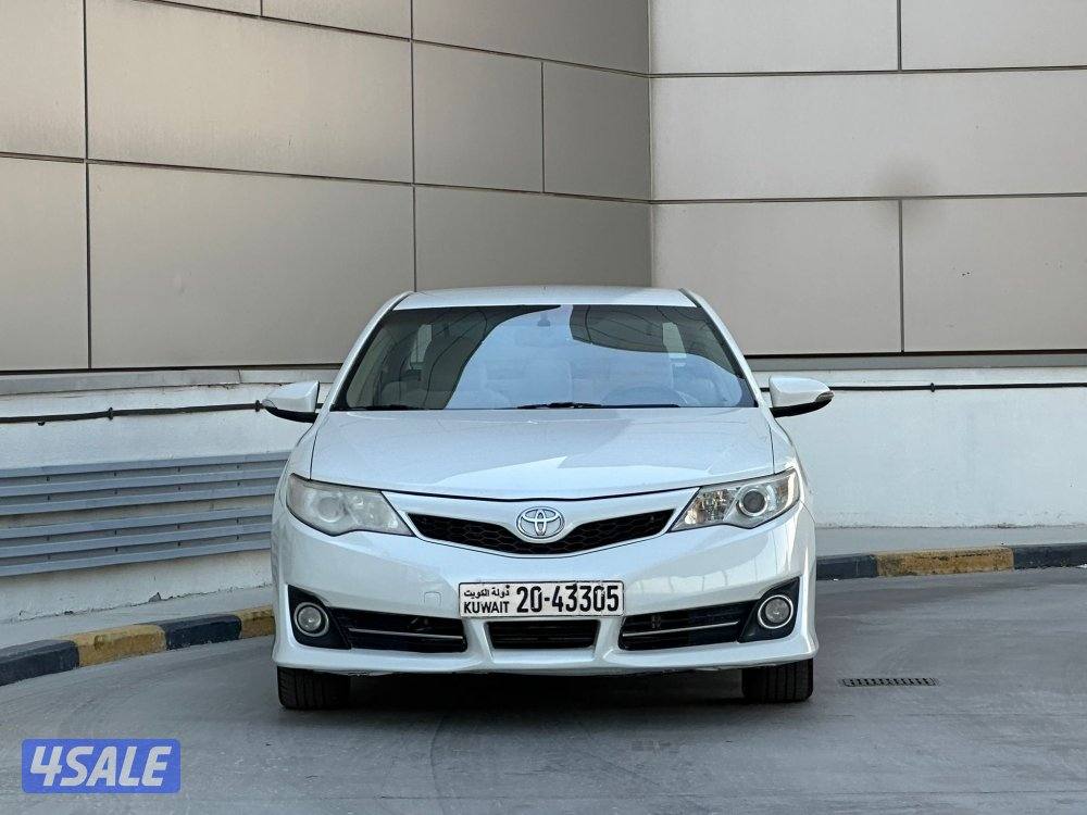 كامري GLX / ٢٠١٢3