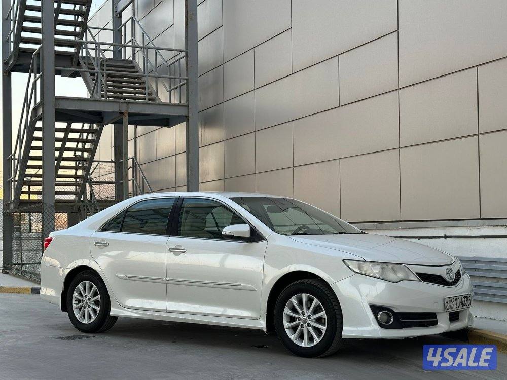 كامري GLX / ٢٠١٢5