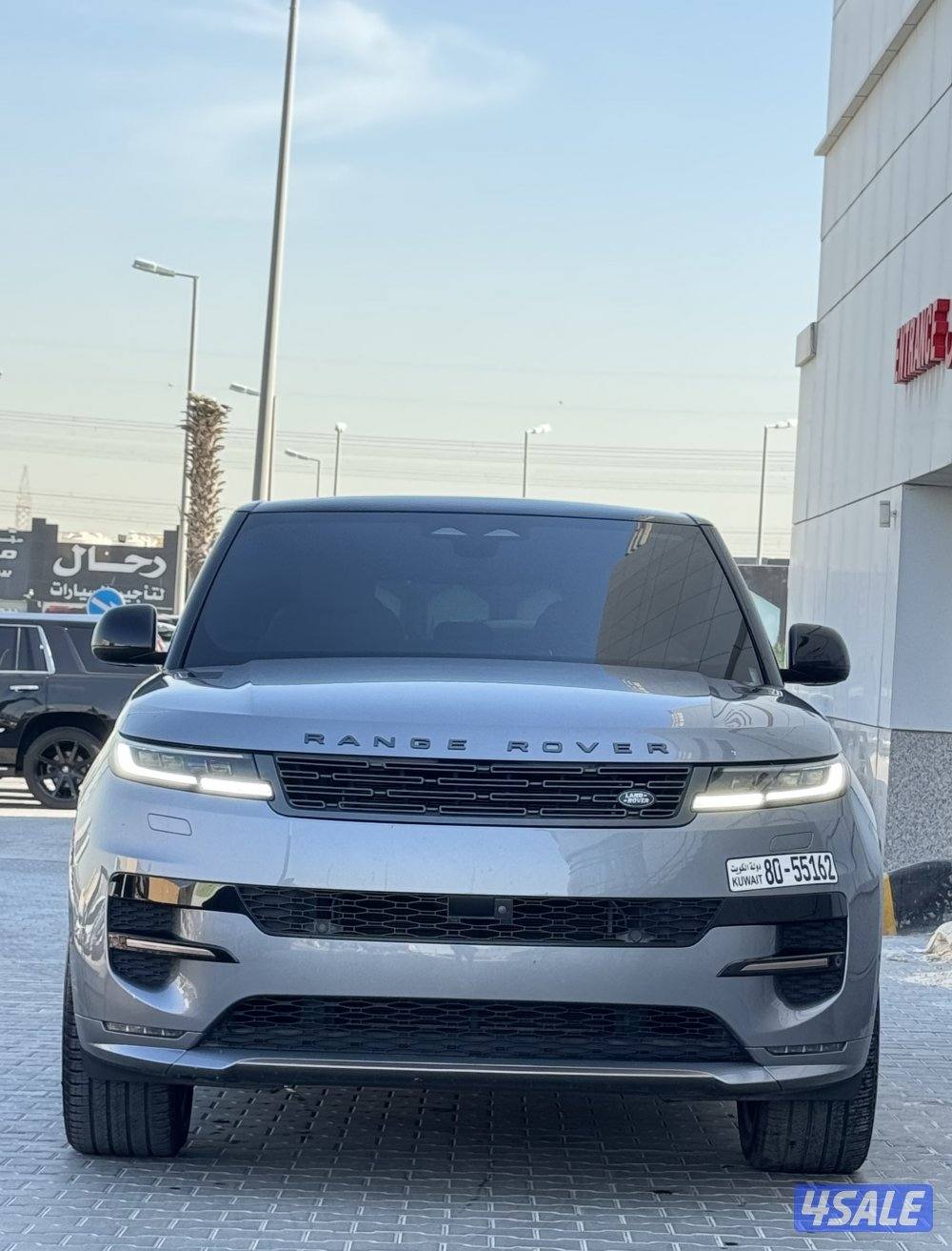 للبيع لاندروفر اسبورت موديل 20242