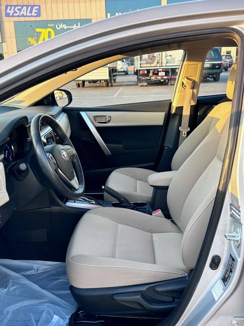 كورولا - موديل 2015  بحالة الوكاله7