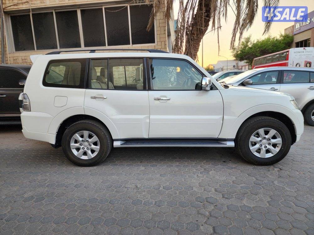 للبيع باجيرو ٢٠١٩ ماكينة صغيرة عداد ٢٠٩ ألف شرط الفحص3