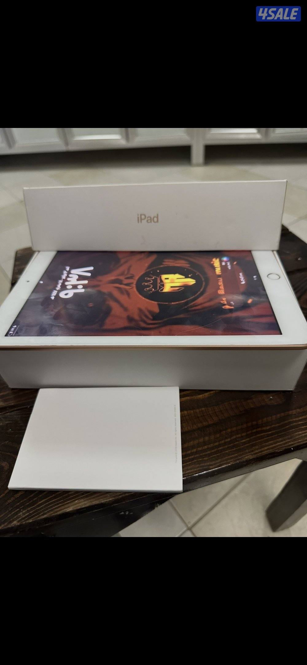 ايبادين للبيع واحد128 قيقا و32 نظاف الجيل 611