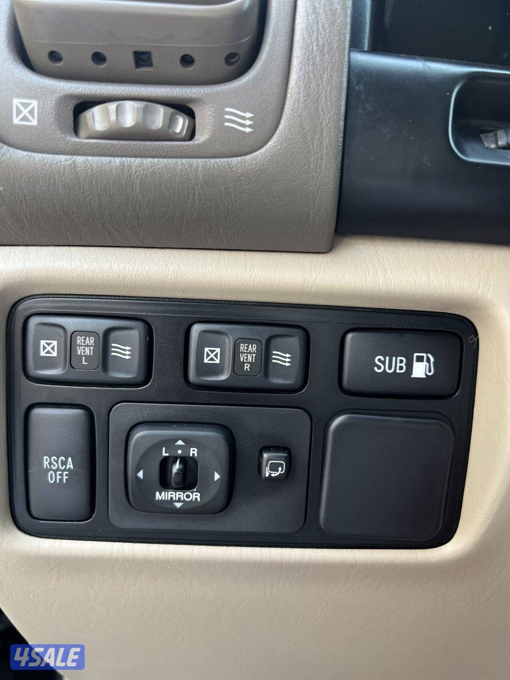 لكزس الساير عداد ٤١١ مالك ثالث8