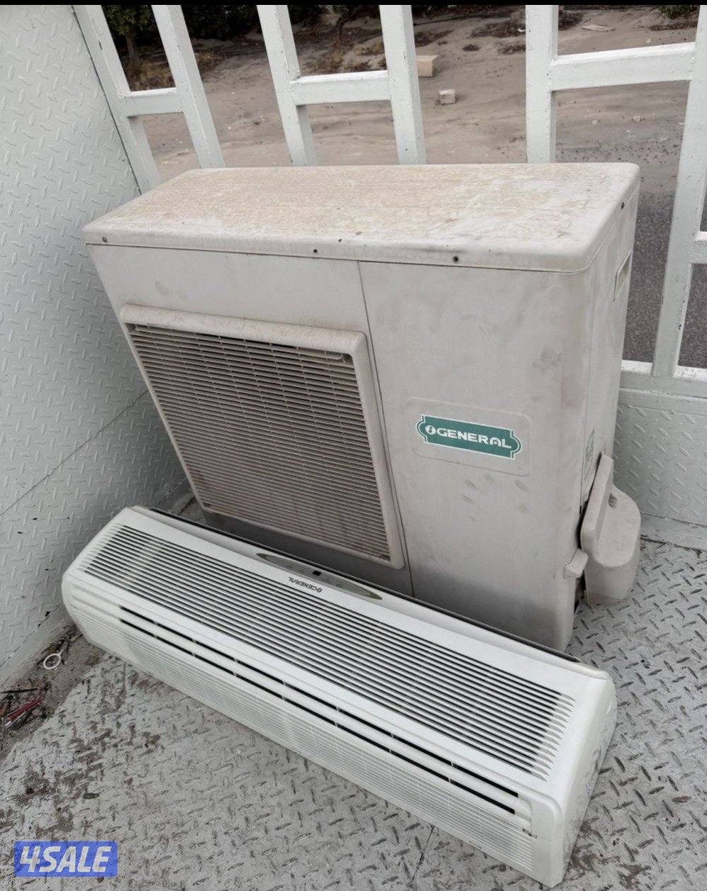 فني. تكيف. مركزي وحدات3