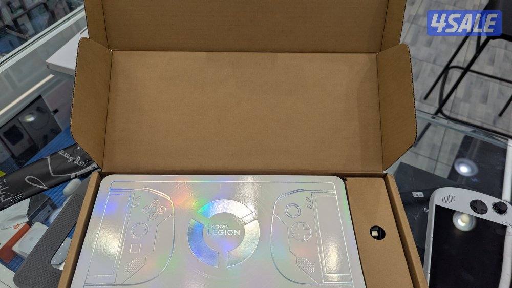 Lenovo Legion GO S (1TB)1