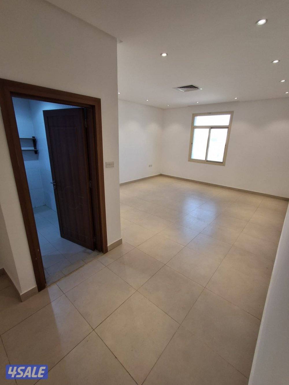 لايجار دور وشقه بالعقيله موقع مميز ومساحه كبيره للعوايل فقط1