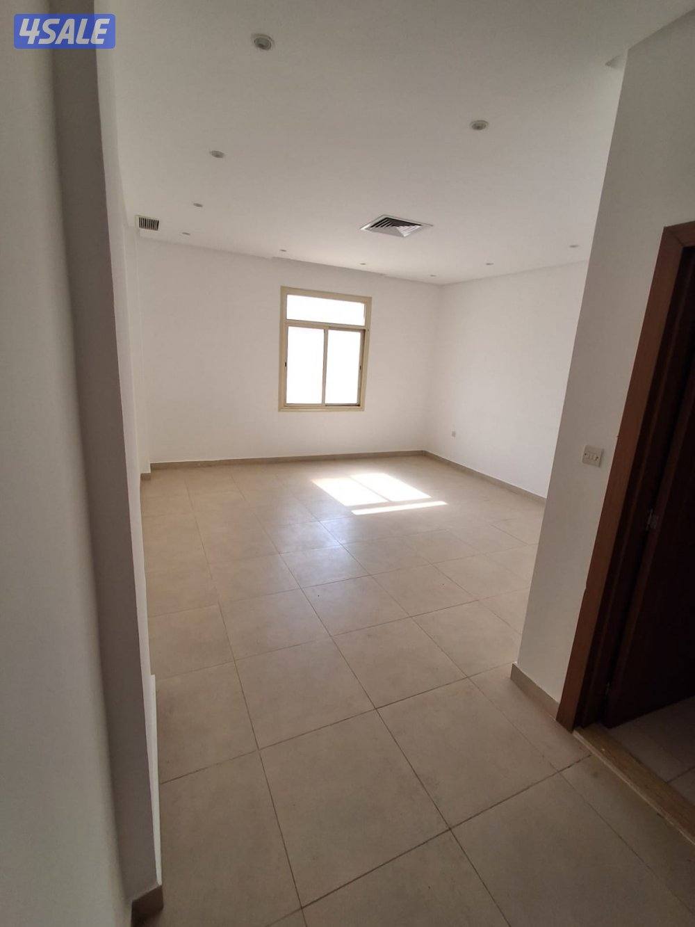 لايجار دور وشقه بالعقيله موقع مميز ومساحه كبيره للعوايل فقط2