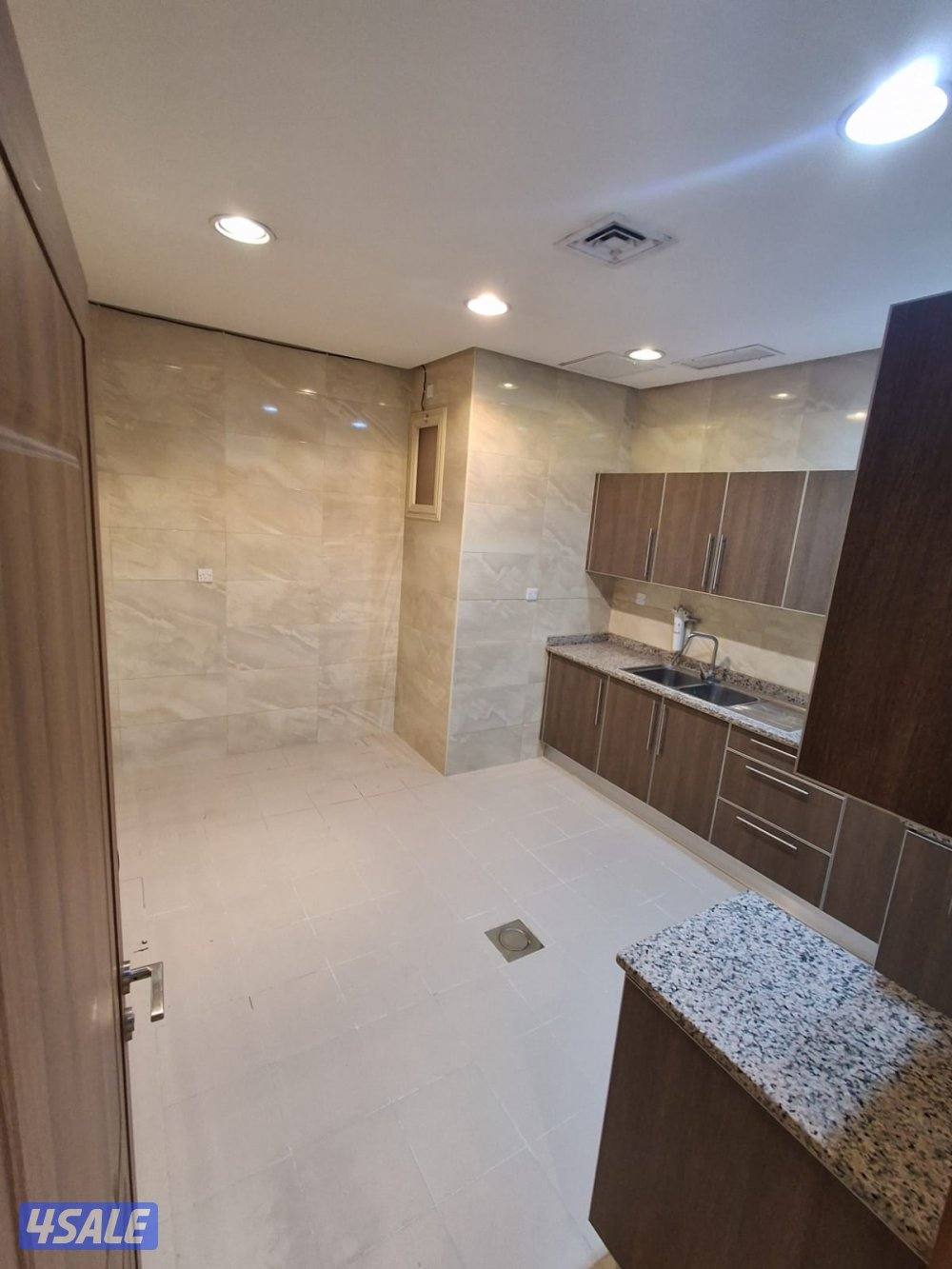 لايجار دور وشقه بالعقيله موقع مميز ومساحه كبيره للعوايل فقط8