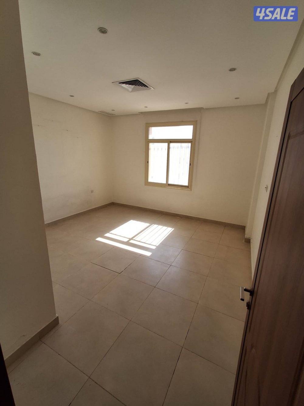 لايجار دور وشقه بالعقيله موقع مميز ومساحه كبيره للعوايل فقط9