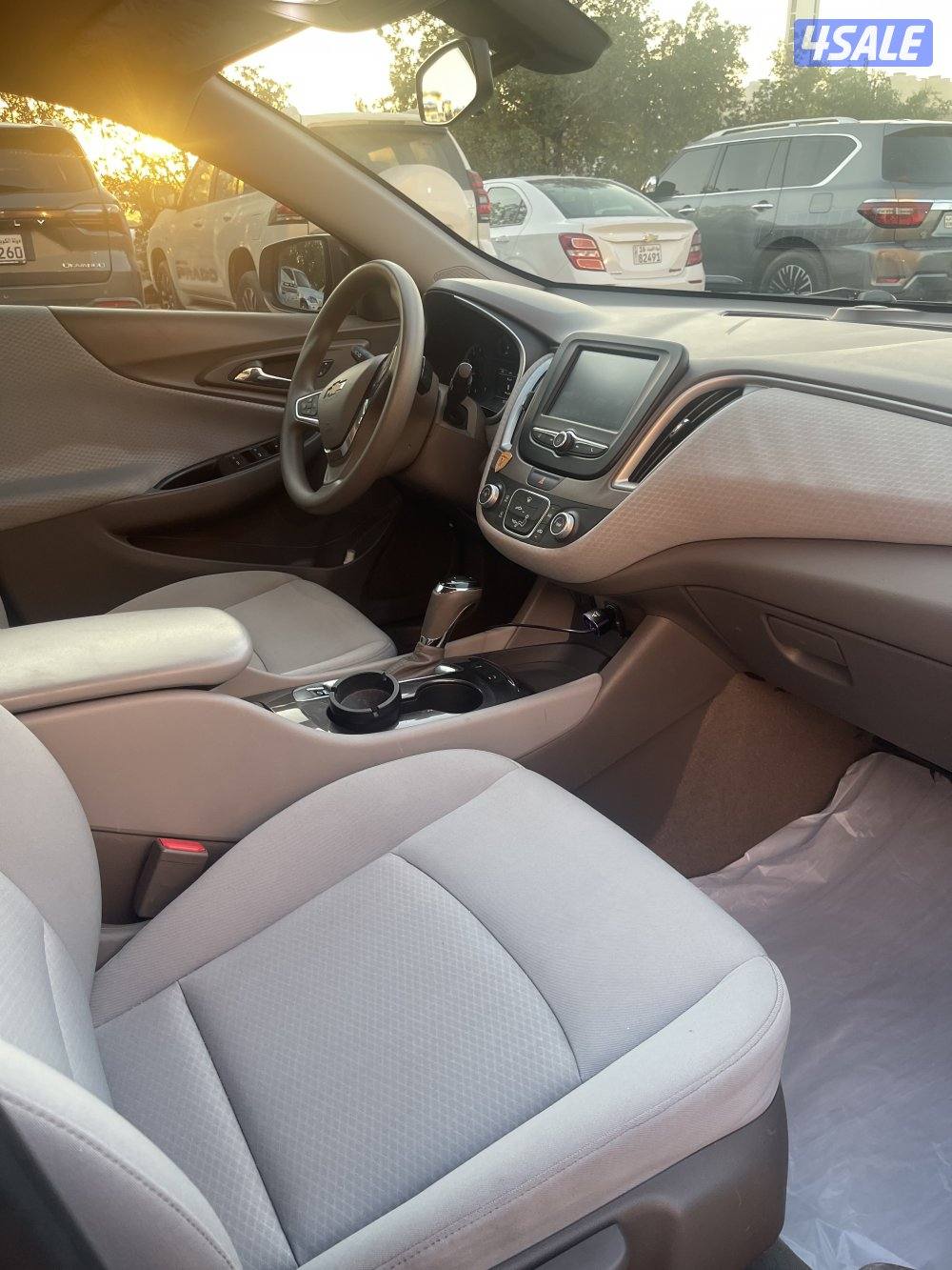 للبيع شفروليه ماليبو 2107 ، ماشي 107 الف ، شرط الفحص شاصي قير مكينه4