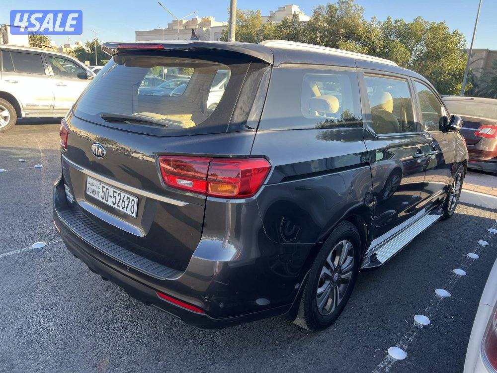 كيا كرنفال - عائلية - 20195