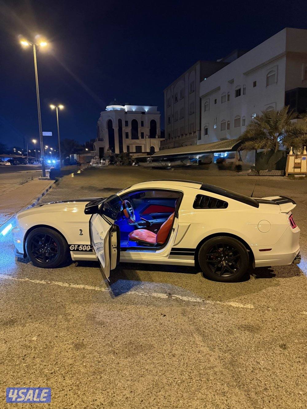 2013 بحاله ممتازه 6 سلندر عداد 134 الف ميل6