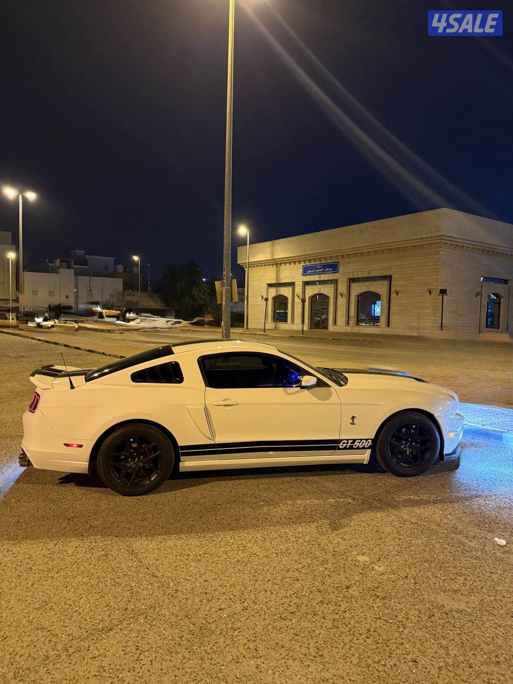 2013 بحاله ممتازه 6 سلندر عداد 134 الف ميل1