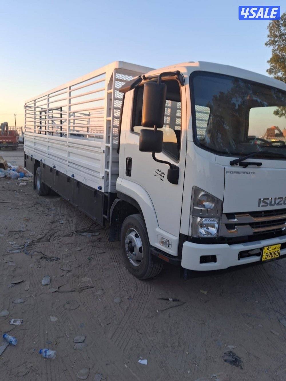 نقل أغراض مخازن والمخيمات والمزرعة في جميع أنحاء الكويت وفي الخارج1