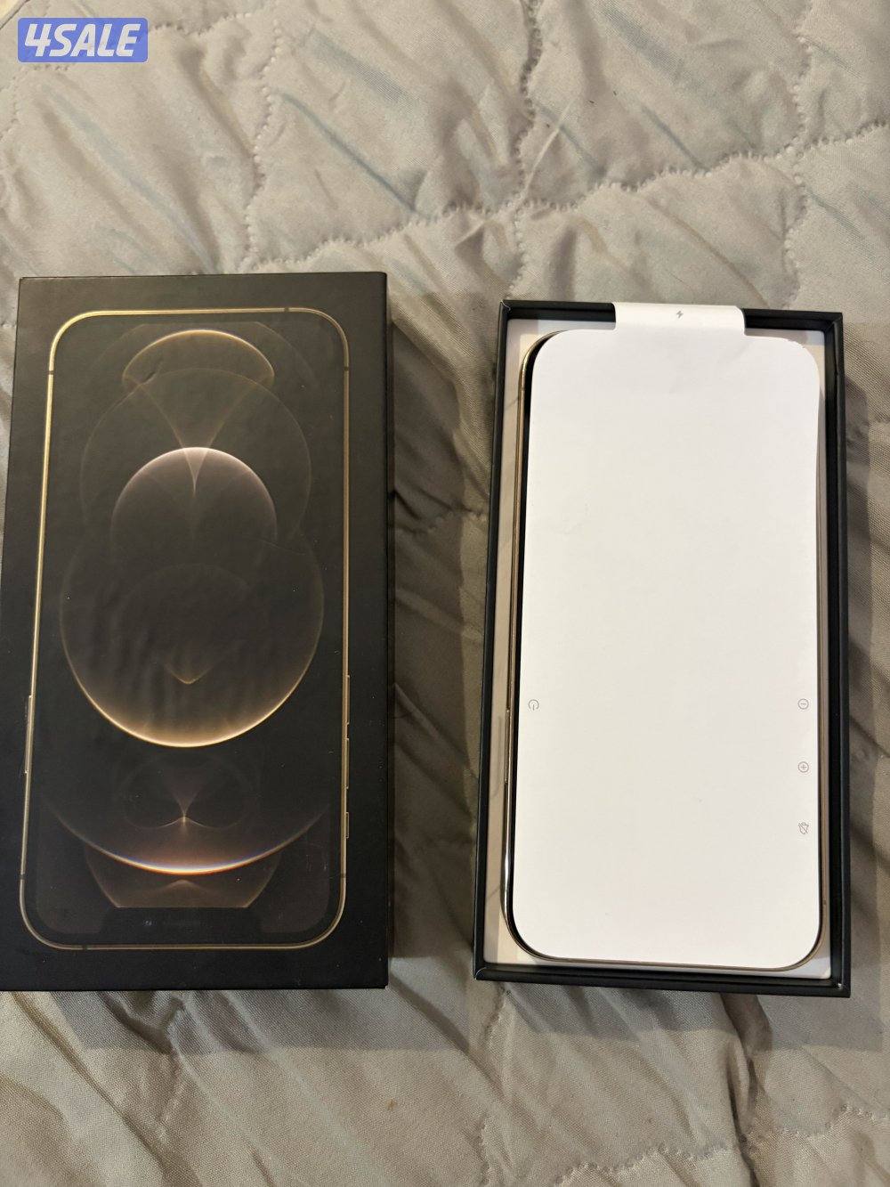 آيفون 12 ذهبي مثل الجديد بالضبط+ كفرين حمايه وستكر0