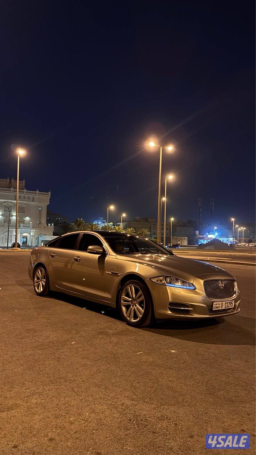 للبيع جاكوار XJ 2014 عداد 160 الف صبغ الوكالة بالكامل المالك الثاني1