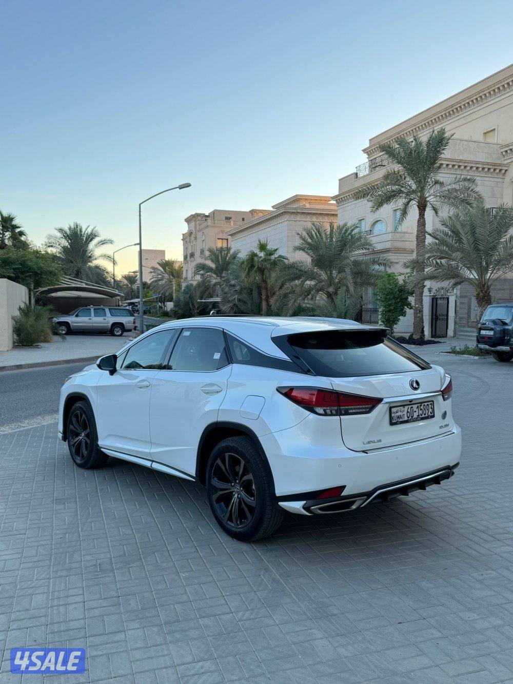 للبيع لكزس RX موديل 2021 الدرجه الااول4