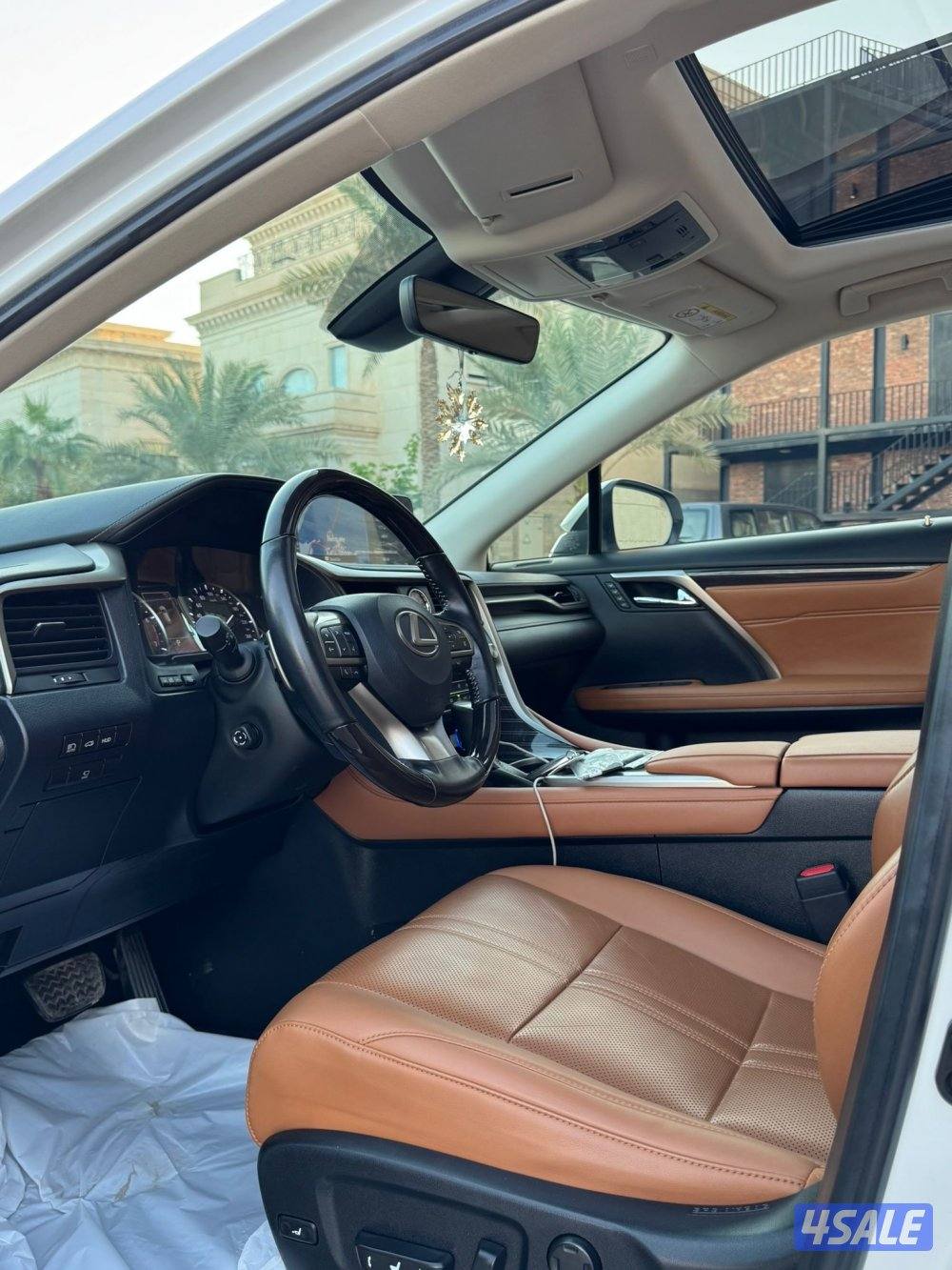 للبيع لكزس RX موديل 2021 الدرجه الااول9