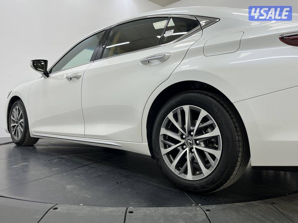 LEXUS ES350 22ES350-PREMIER_U9