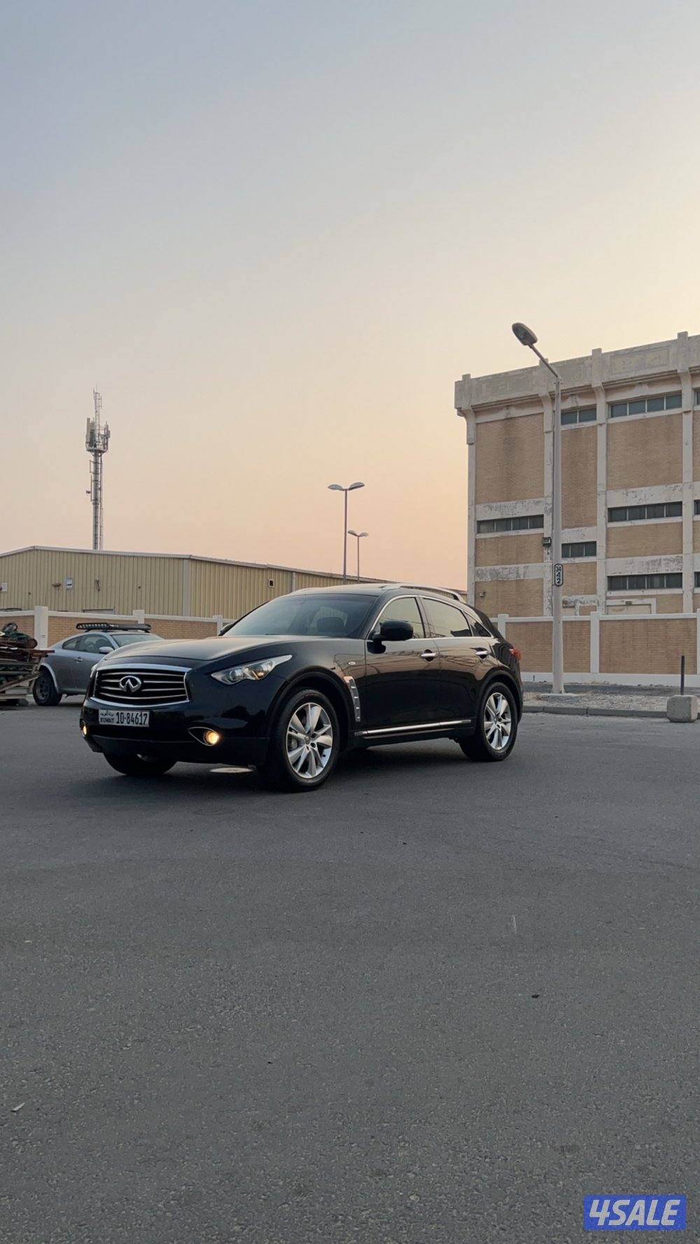 للبيع FX 35 الـدرجه الاولـه صـبغ الوكاله0