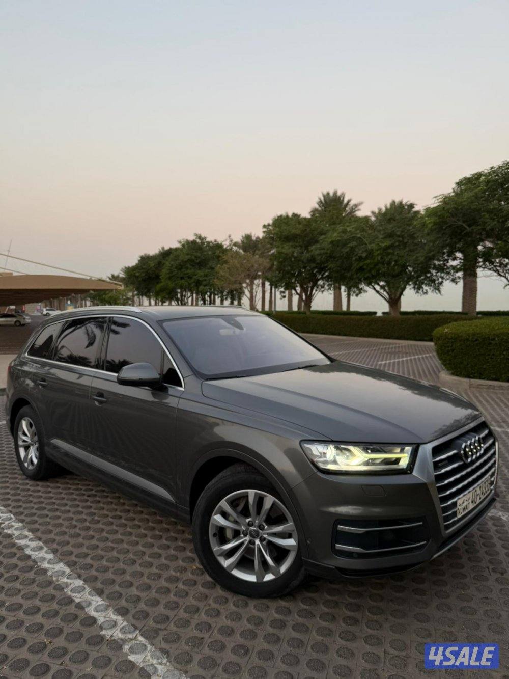 Audi Q7 بحالة نادره وكالة عداد ٧٧🔥🔥1