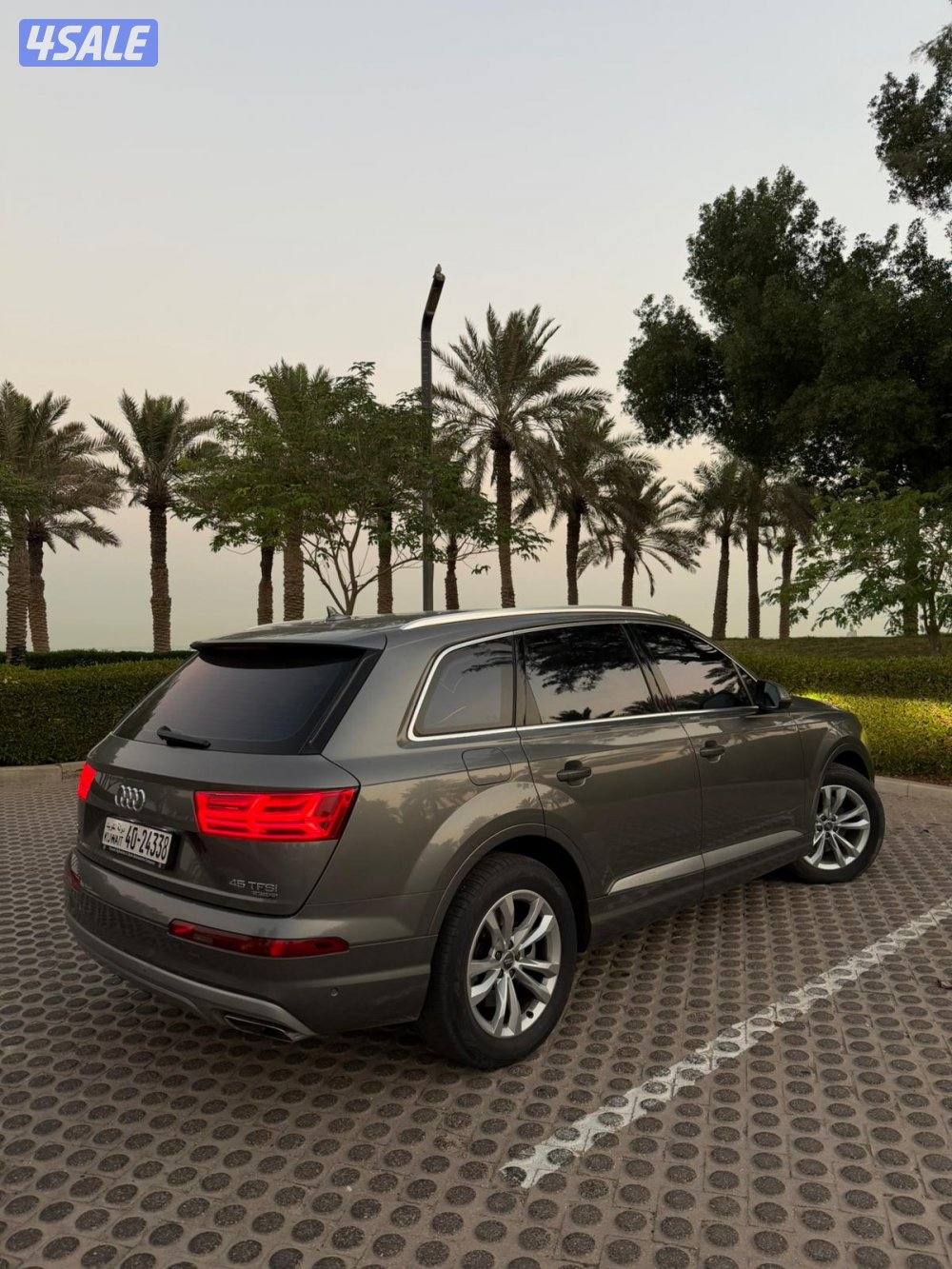 Audi Q7 بحالة نادره وكالة عداد ٧٧🔥🔥2