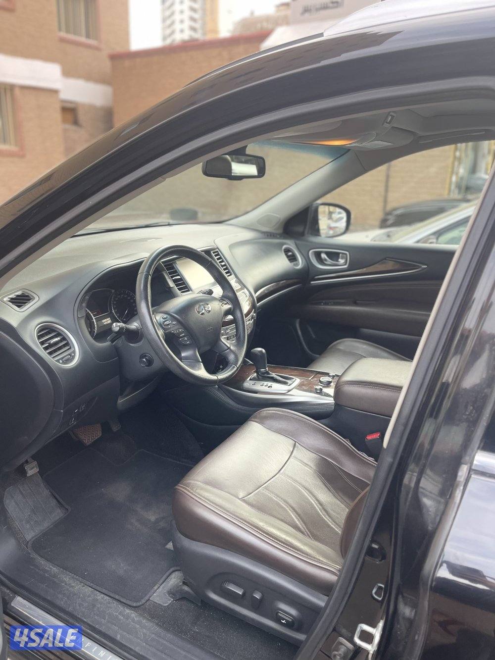 سياره انفنتيQX60 موديل ٢٠١٤(أعلي فئه) صبغ الوكالة عداد (١٢٢)بيمه ١١شهر9