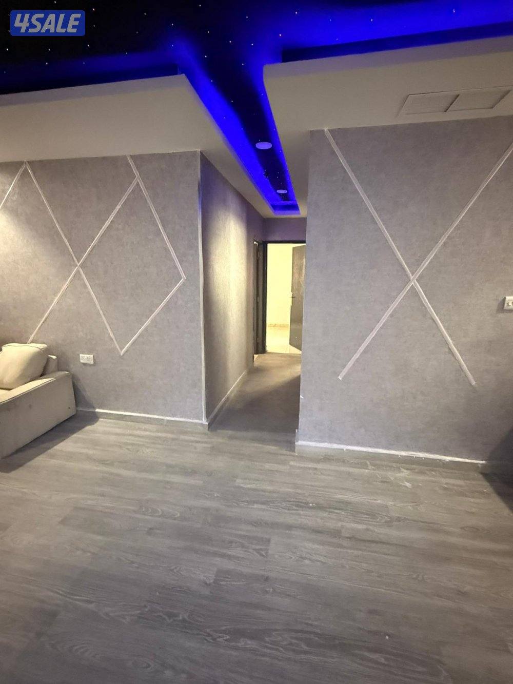 ميدان حولي شقه للايجار0