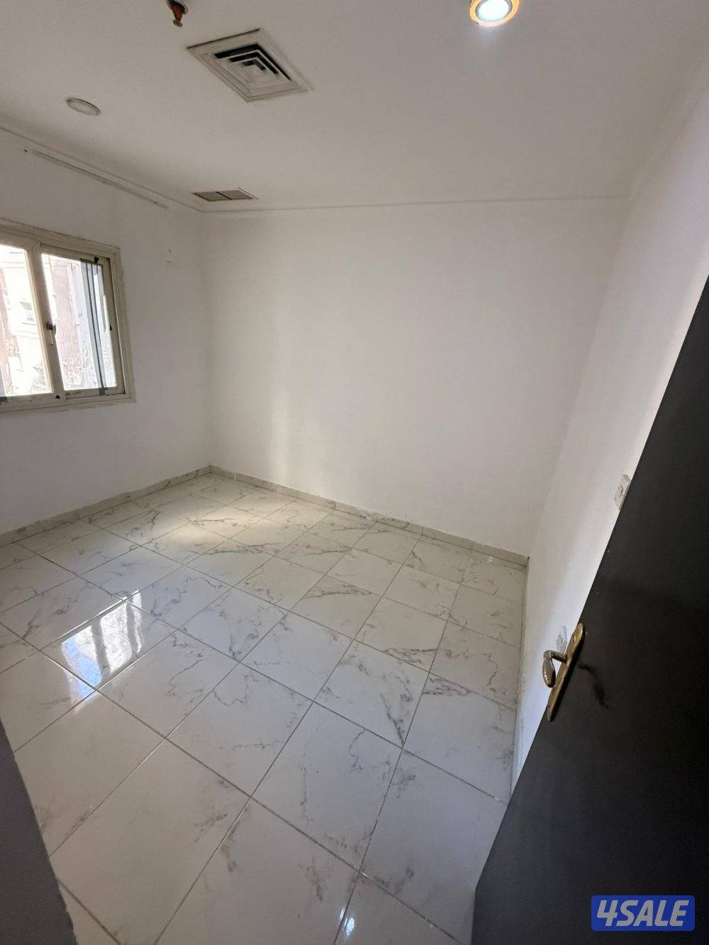 ميدان حولي شقه للايجار2