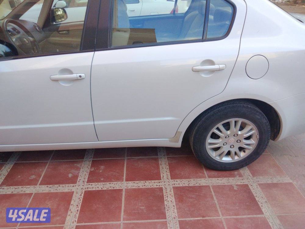 للبيع سياره سوزوكي SX4 سرفس الوكالة3