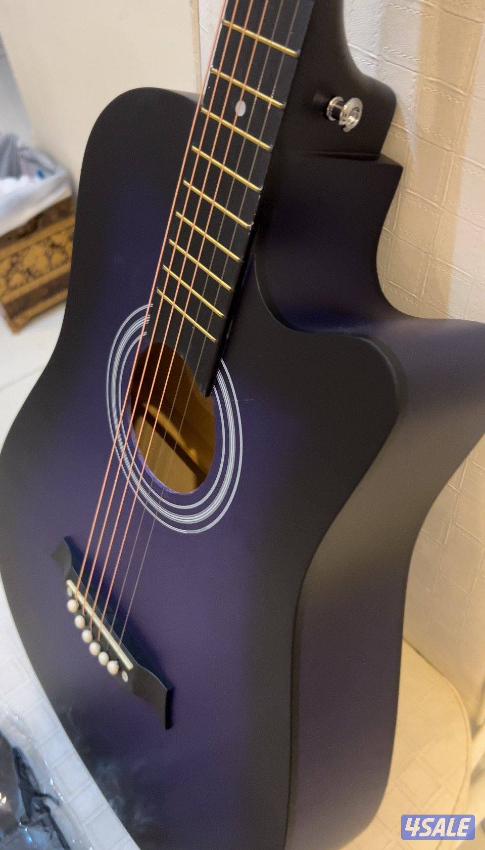 بيعة سريعة جيتار اكوستيك جديد بالكرتون New Guitar1