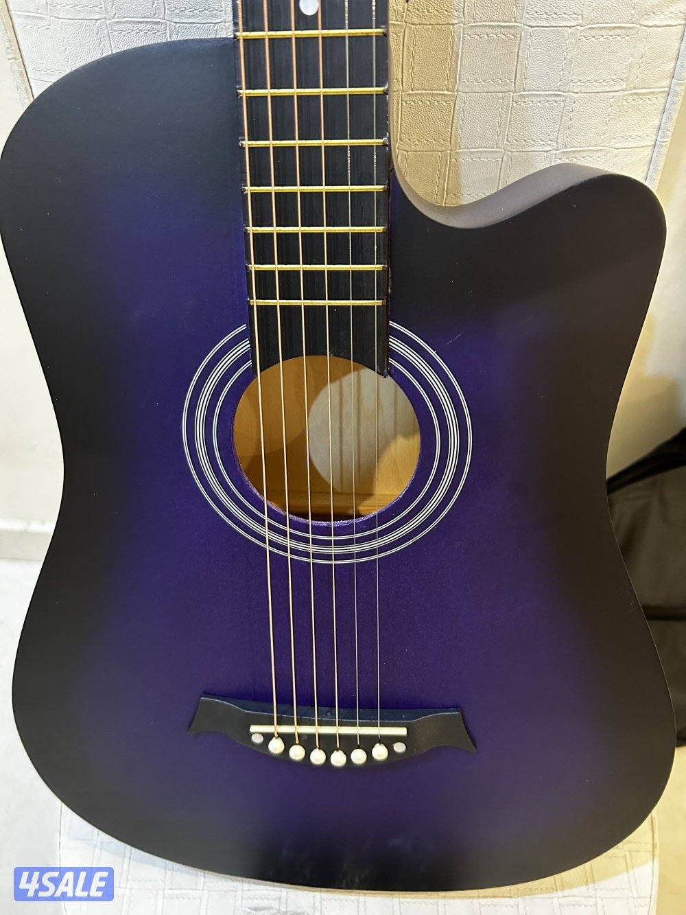 بيعة سريعة جيتار اكوستيك جديد بالكرتون New Guitar6