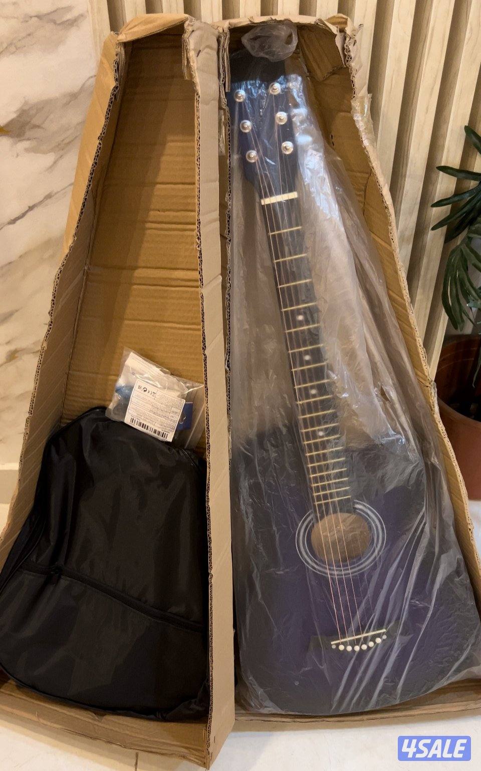 بيعة سريعة جيتار اكوستيك جديد بالكرتون New Guitar7