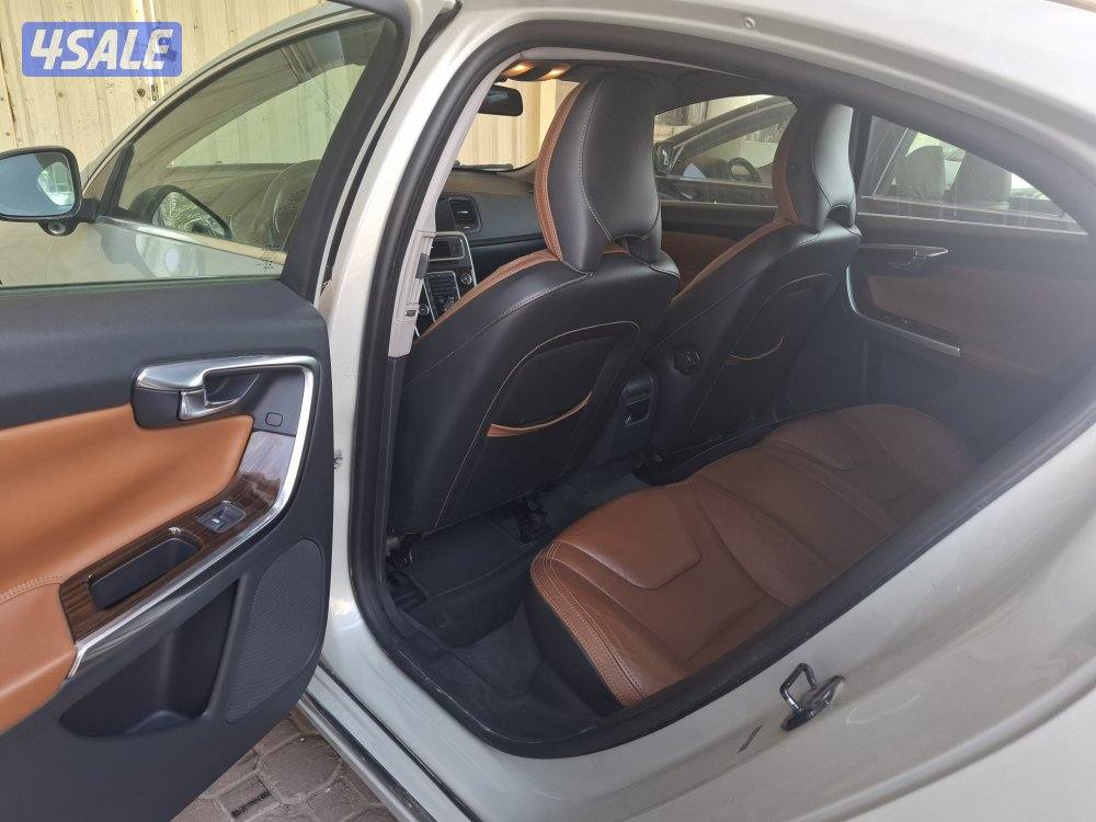 فولفو موديل 2013 S604