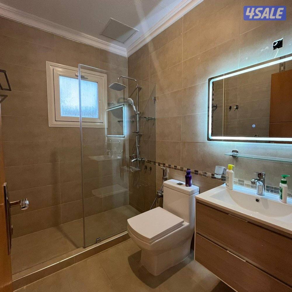 شقة إطلالة بحرية للإيجار في السالمية7