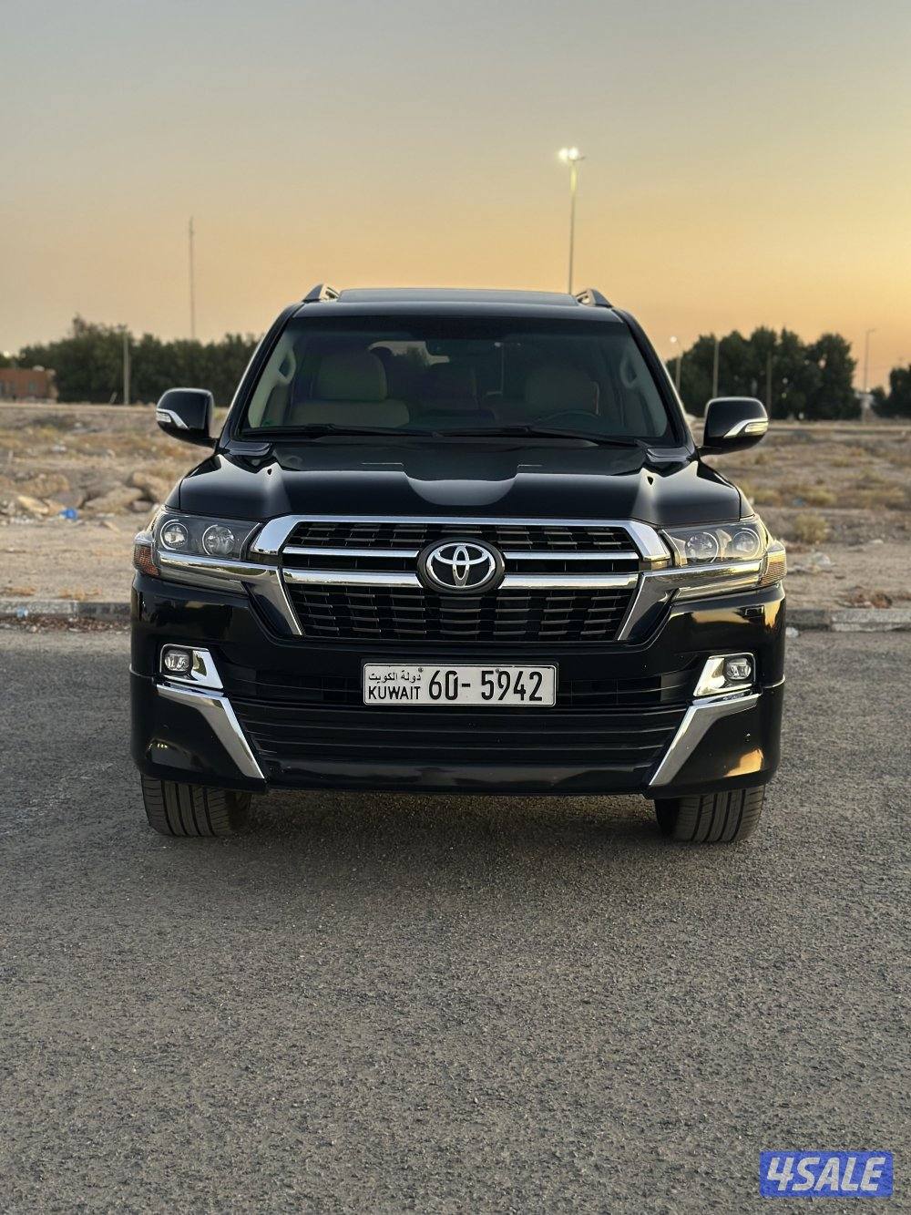 للبيع لاندكروزر GXR موديل2021 تورنق درجة8