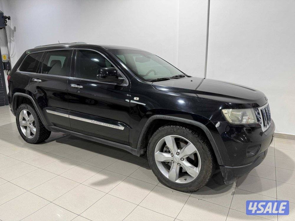 Jeep Grand Cherokee Limited3