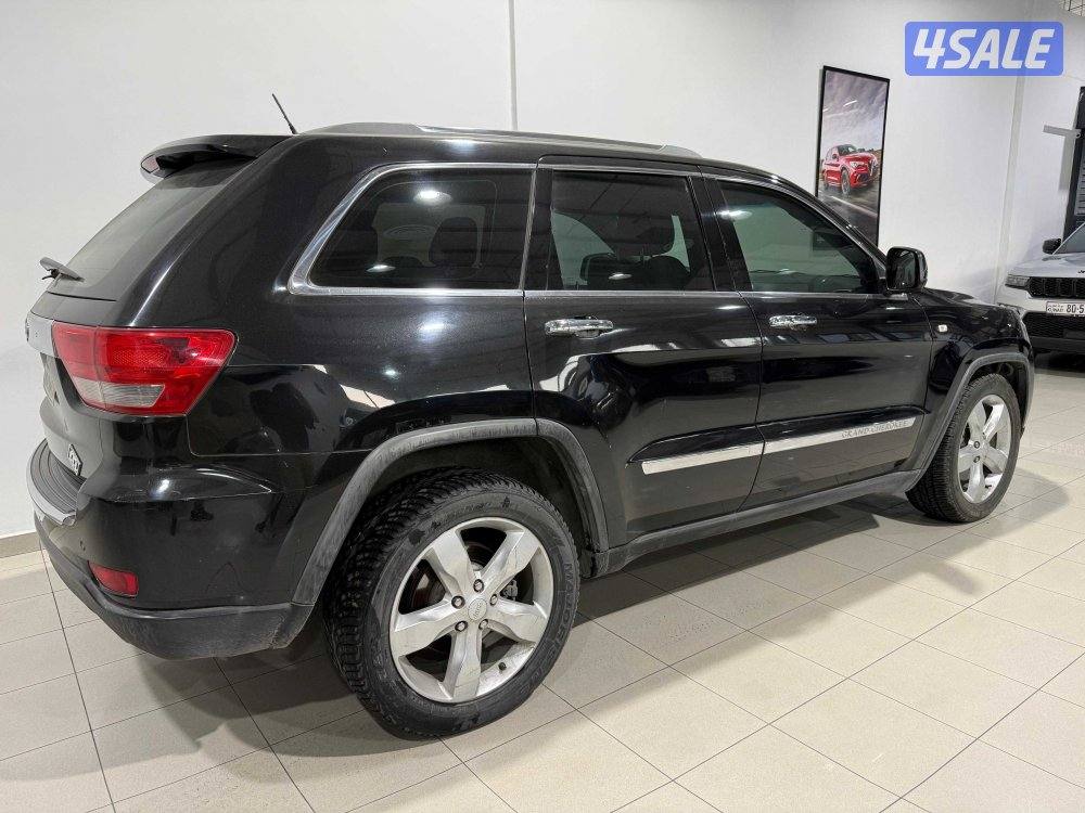 Jeep Grand Cherokee Limited4