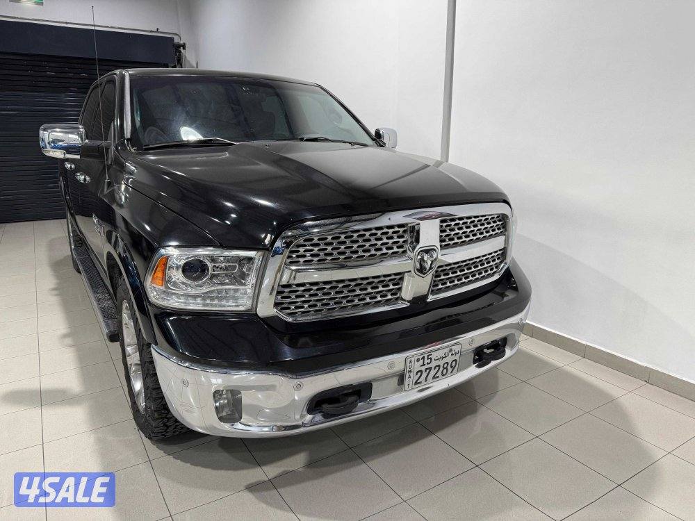 RAM 1500 Laramie Crew Cab1