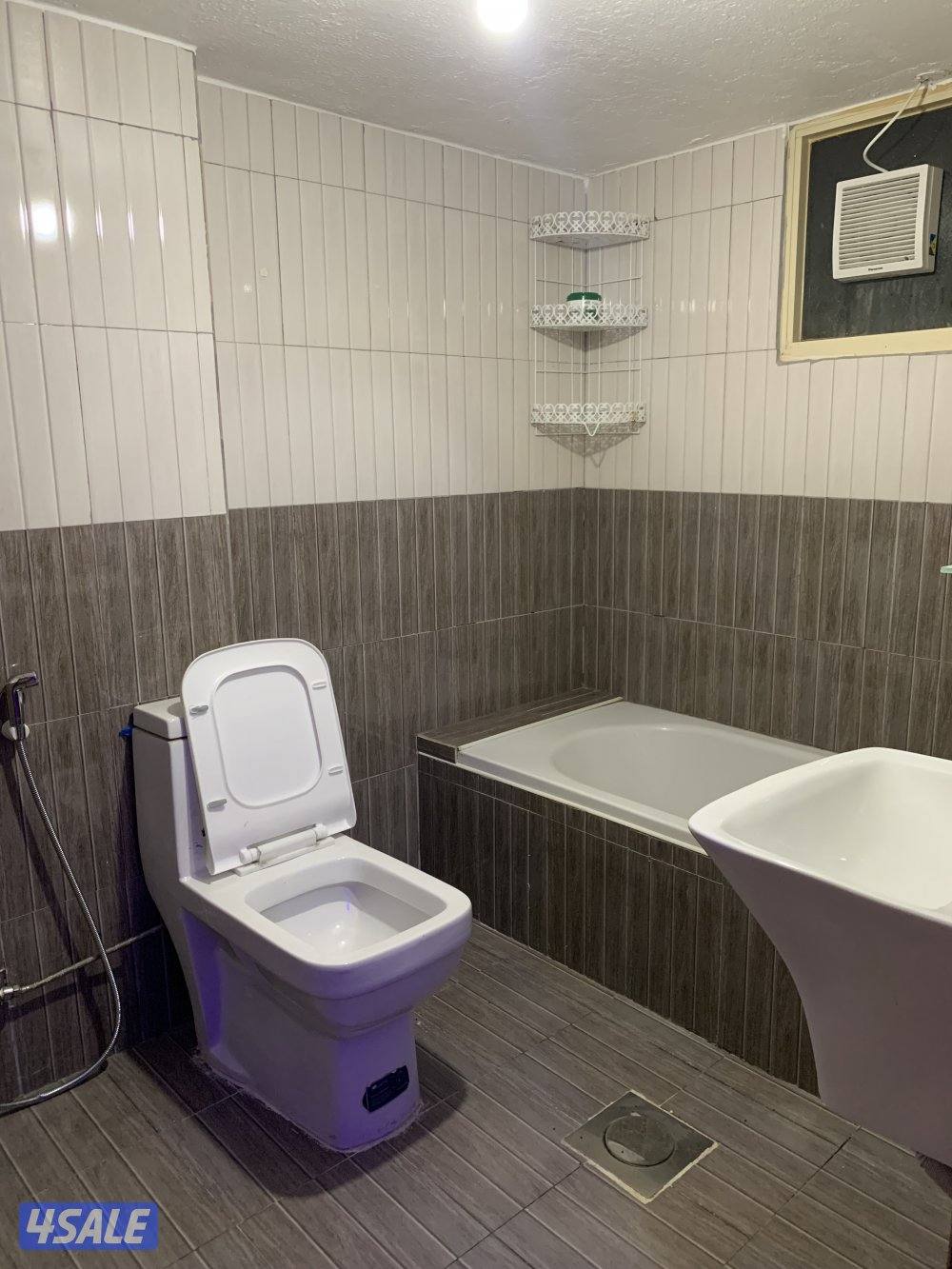 شقه للايجار خلو غرفة وصالة ومطبخ وحمام تشطيب سوبر لوكس يوجد باركنً 🚙🚗12