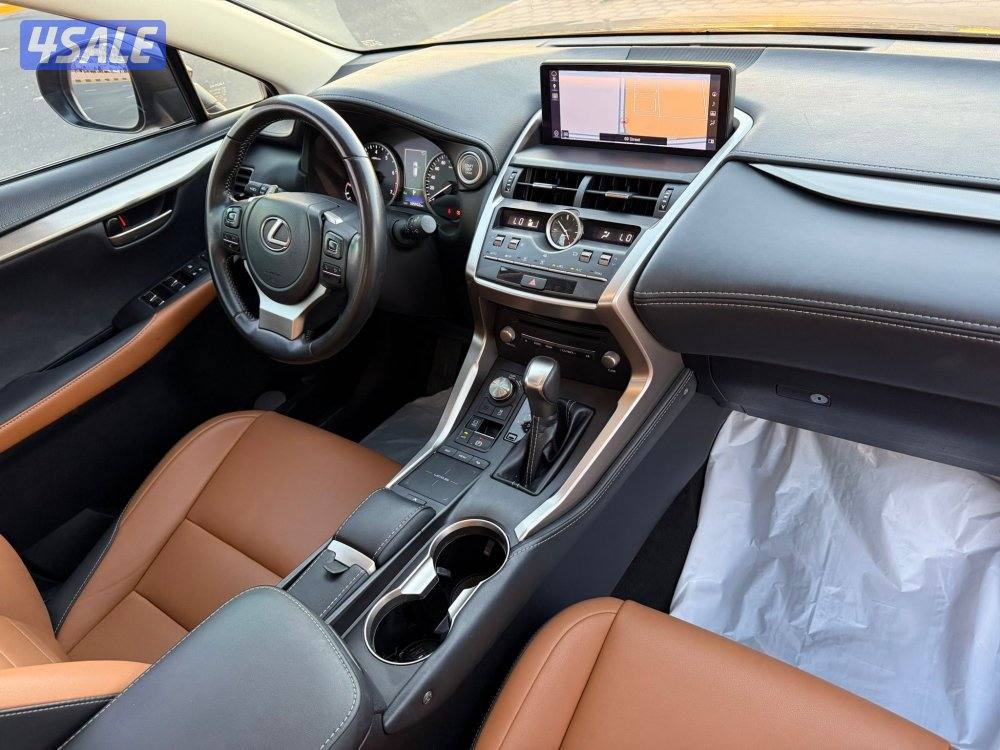 لكزس 2021 بحاله ممتازه6