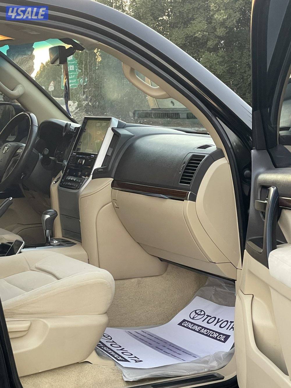 لانـدكـروزر الـسـايـر8